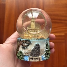 PALLA DI VETRO CON NEVE VIESTE